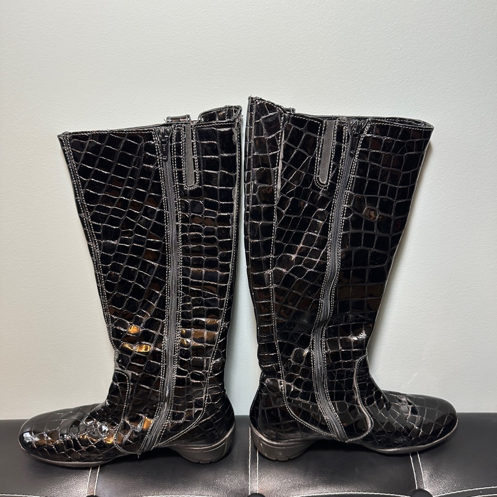 Lavorazione Antigiana Patent Leather Ladies Boots